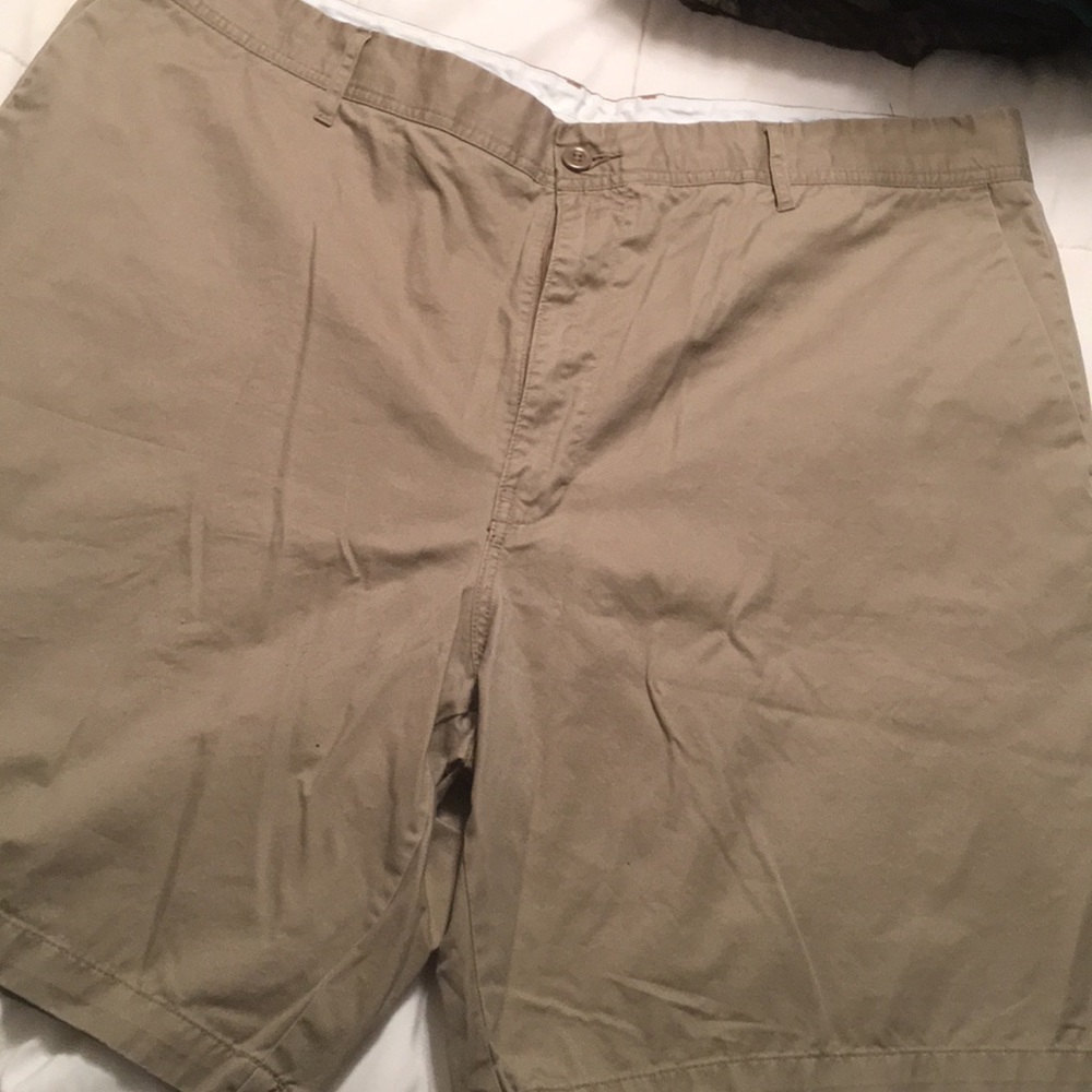 Claiborne Khaki shorts
